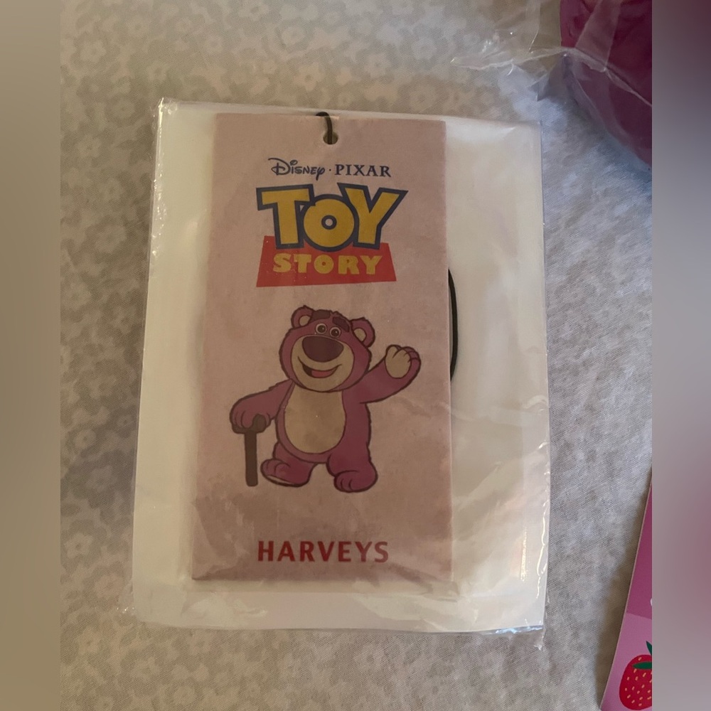 Disney Harveys Lotso Berry Foldover Crossbody Bag with Click n Go Keychain - Picture 4 of 8
